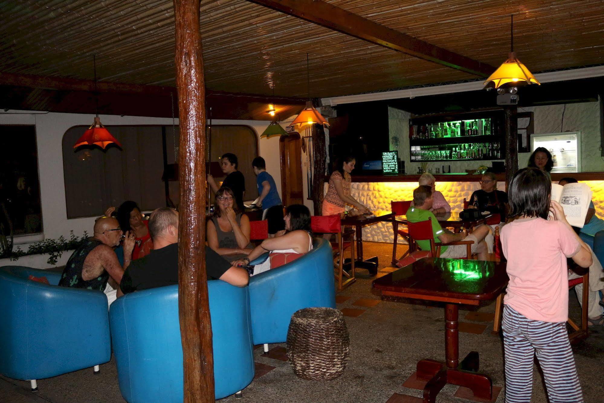 Hotel Ninfa Puerto Ayora  Extérieur photo