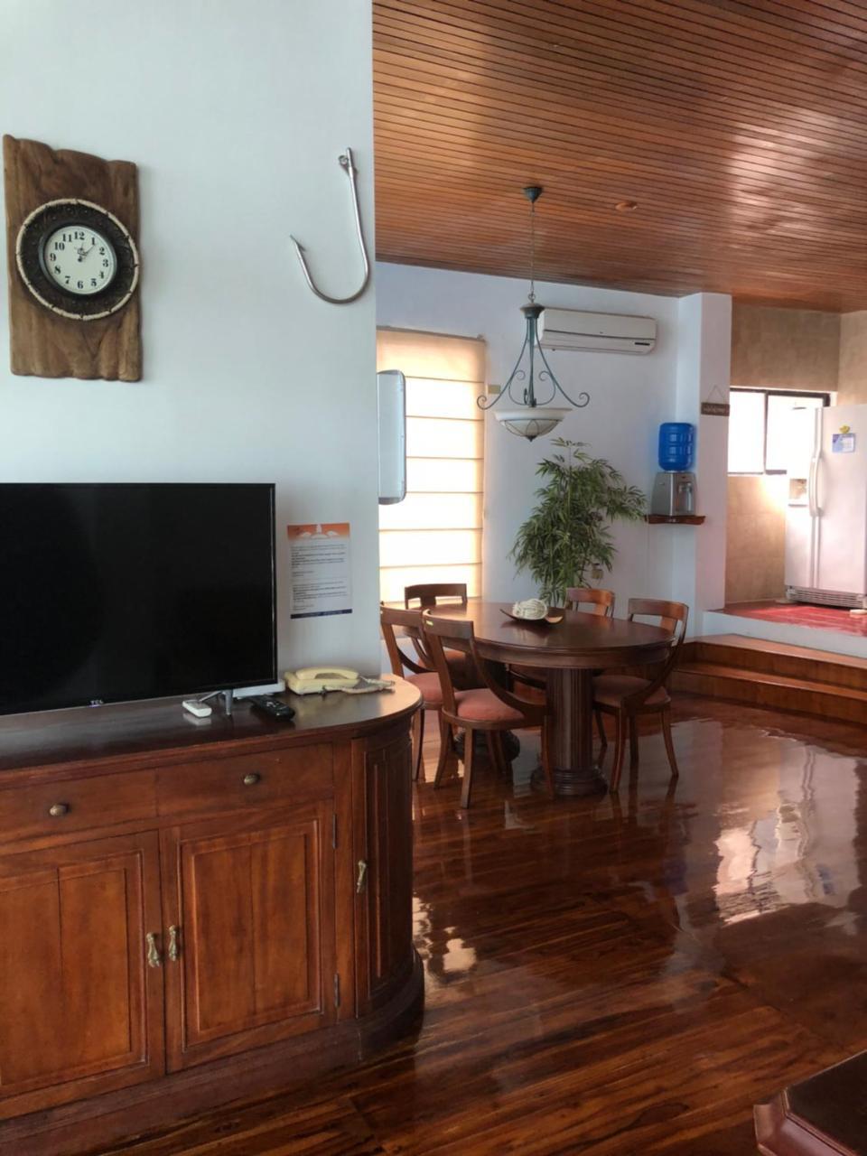 Hotel Ninfa Puerto Ayora  Extérieur photo