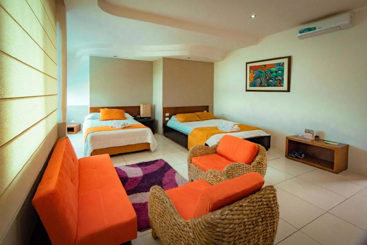 Hotel Ninfa Puerto Ayora  Extérieur photo